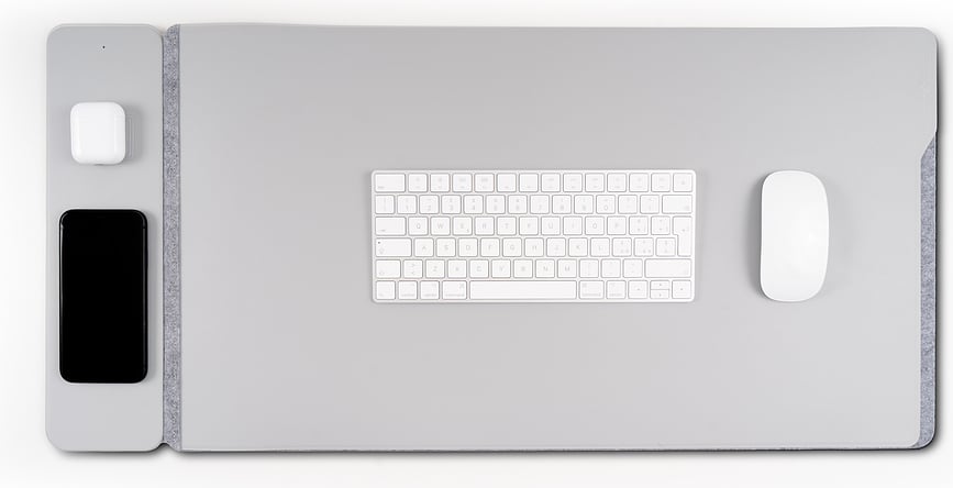 Tapete de Escritorio con cargador inalámbrico Pininfarina, gris