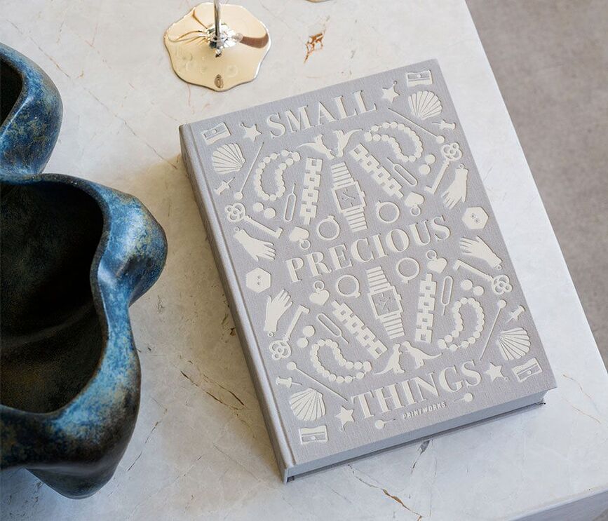 Caja de almacenamiento Precious Things, gris