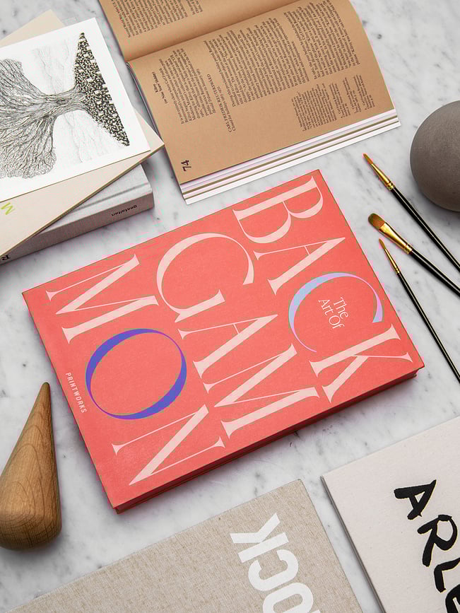 Juego de Backgammon Printworks Classic Art of Backgammon, rojo