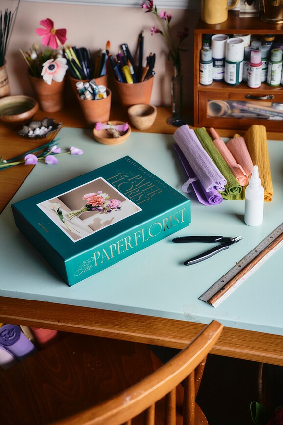 Paper Florist set för att skapa blommor av kräppapper