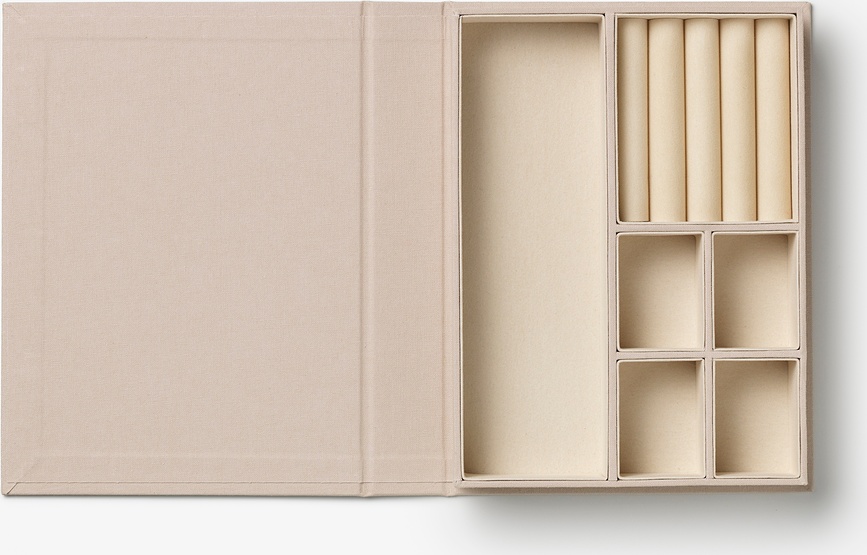 The Bijoux Library smyckeskrin M, beige