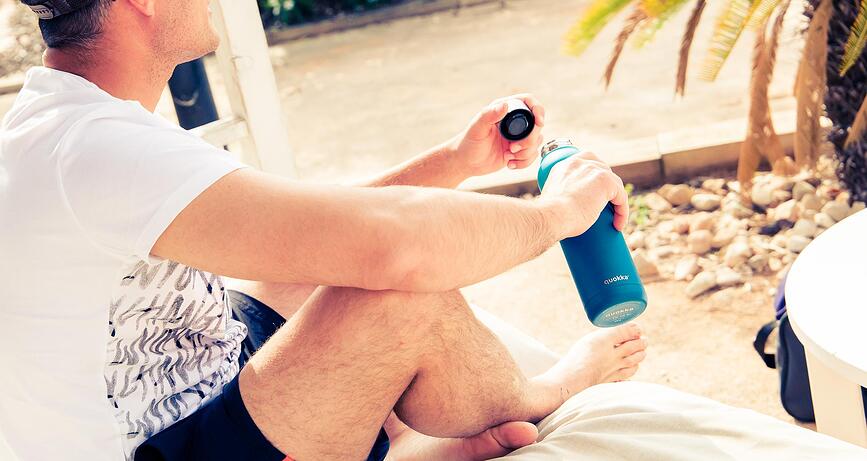 Botella térmica Quokka Solid, 630 ml, blanca