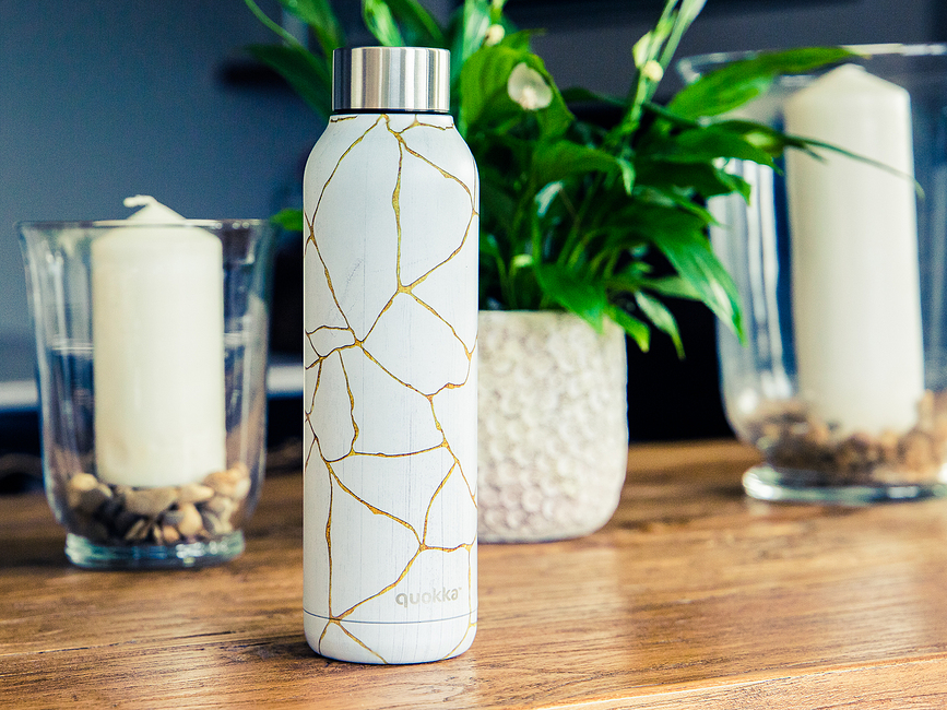 Quokka Solid Bouteille Isotherme 630 ml, motif serpent