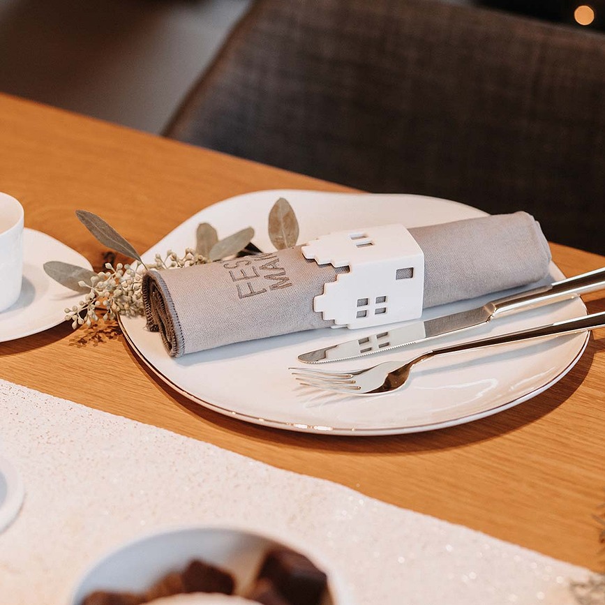 Raeder 331 Rond de Serviette, motif maison