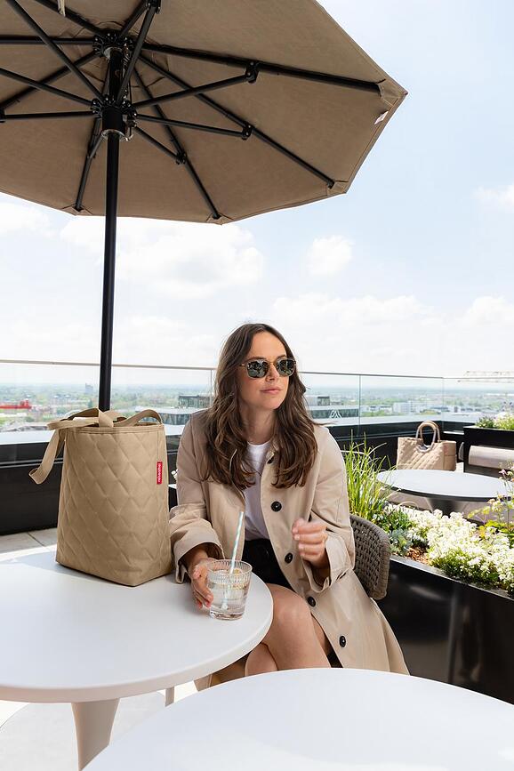 Bolso Shopper acolchado Classic, talla M, negro