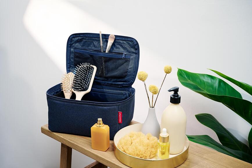 Neceser Beautycase, de lunares blancos