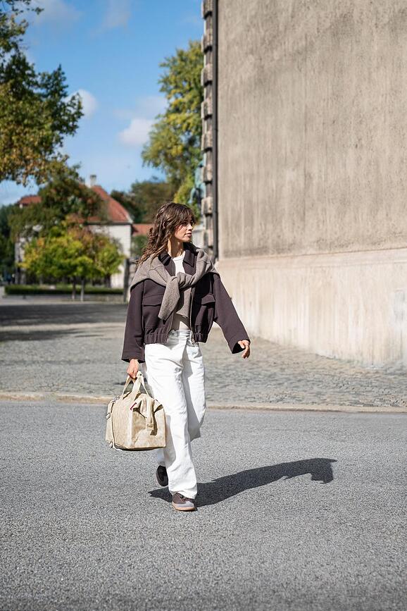 Sac de voyage Allrounder M, beige à pois, en matière recyclée