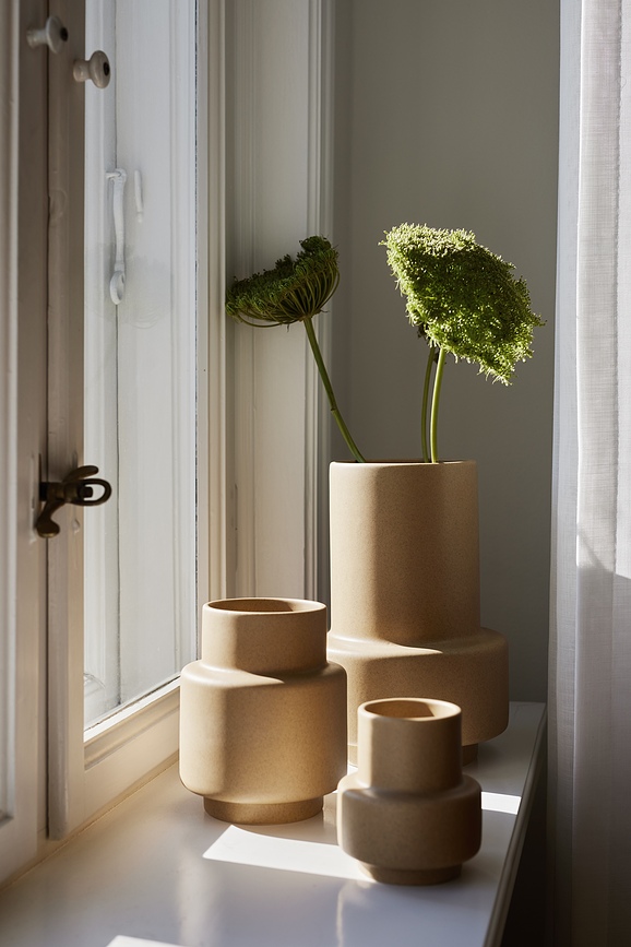 Hurricane Ceramic Vase 25 cm, ocre