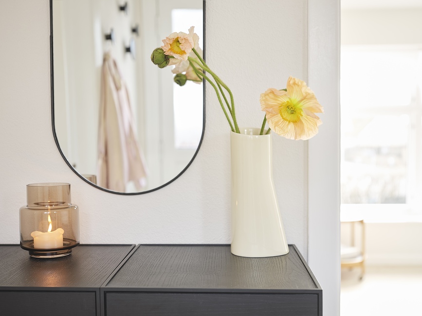 Oval No.67 Vase, vanille