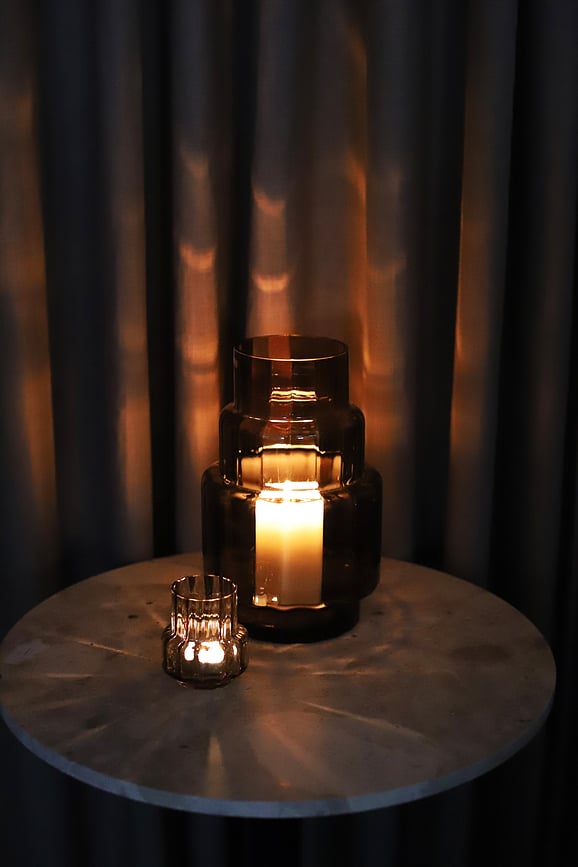 Portavelas Hurricane Reflections No.25, para vela de té, marrón