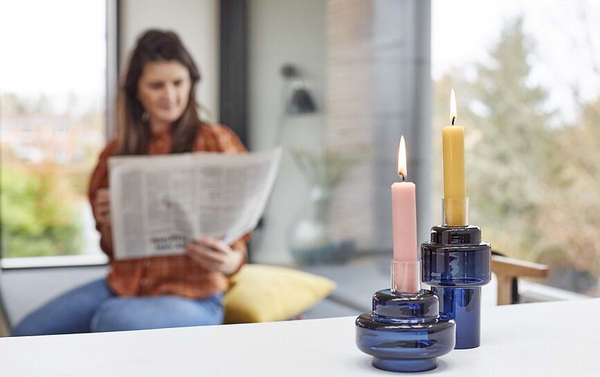 Ro Collection No.55 Bougeoir, indigo, en verre