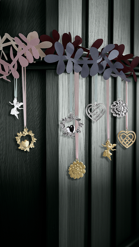 Colgante Navideño Karen Blixen de metal, corona con corazón, dorado