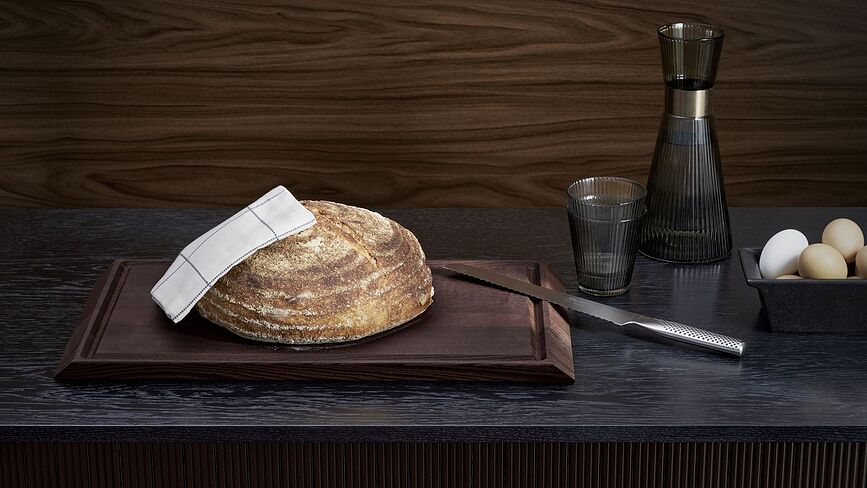 Tabla de cortar de madera de fresno Rå, 51 cm