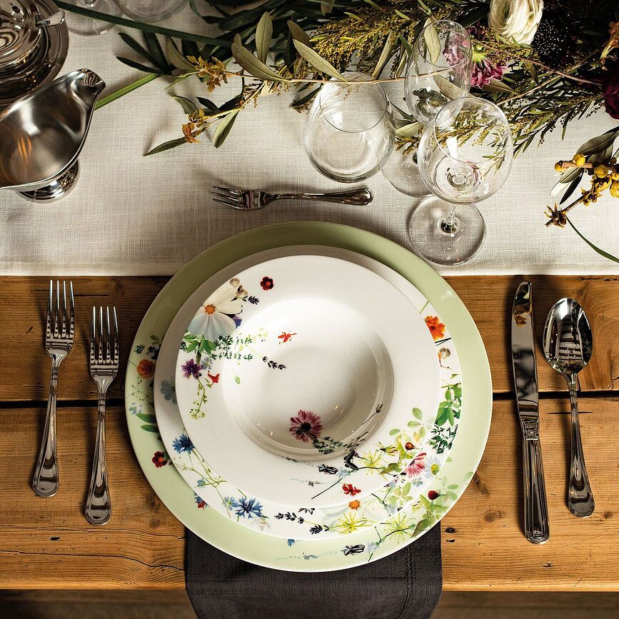 Contour Set jedilnega pribora, 24-delni set