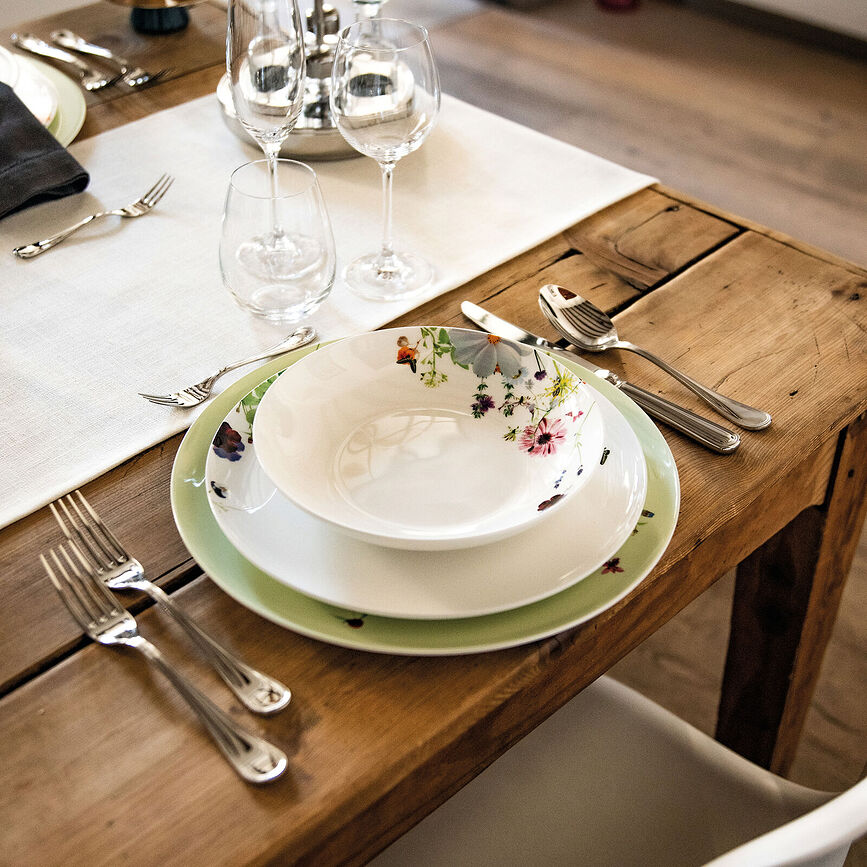 Contour Set jedilnega pribora, 24-delni set