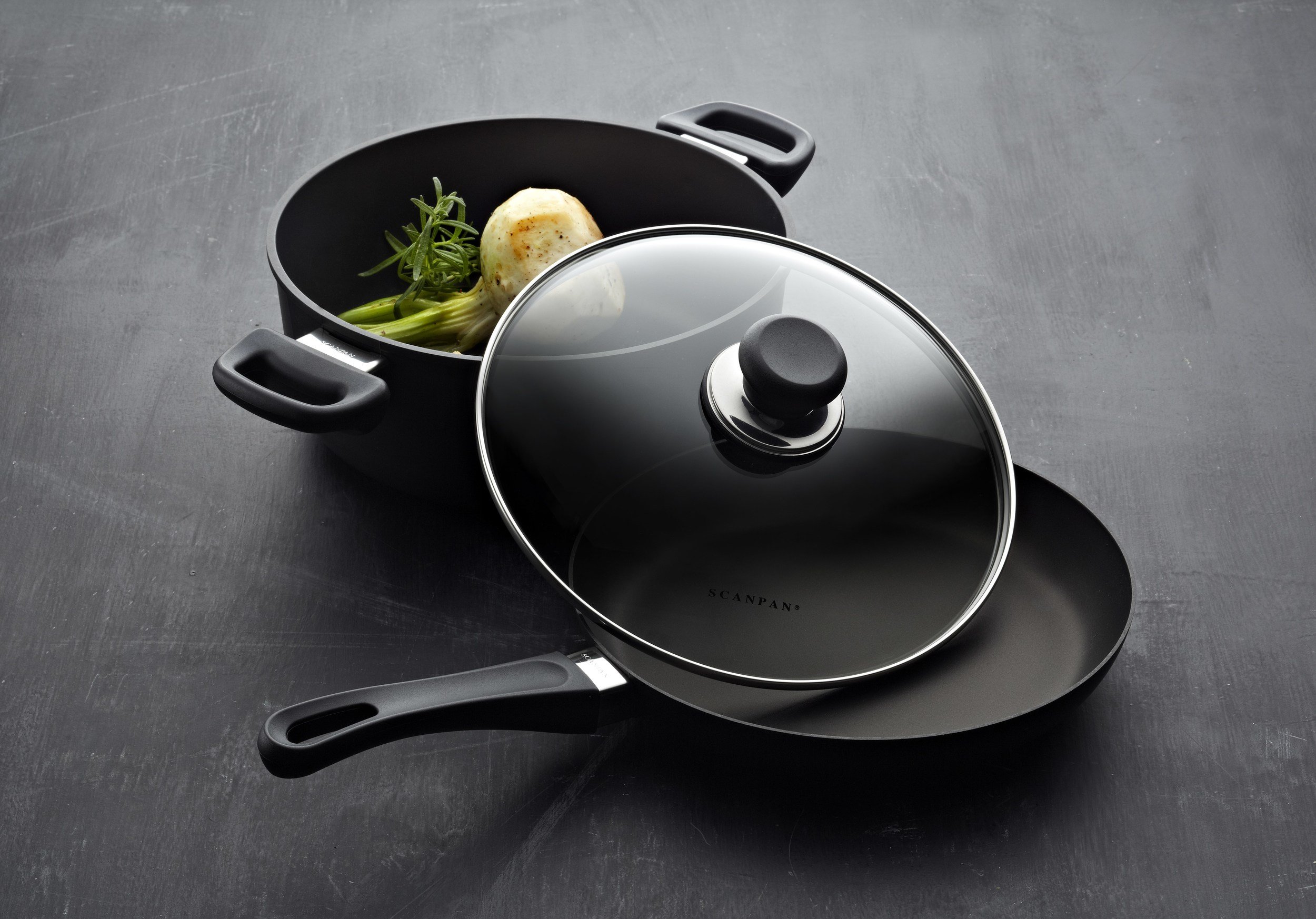 Classic Nonstick Deep Frying Pan With Lid - Cookware - Kitchen