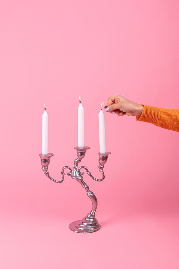 Candelabro de tres brazos, Diesel Classics on Acid Dancing Candelabrum