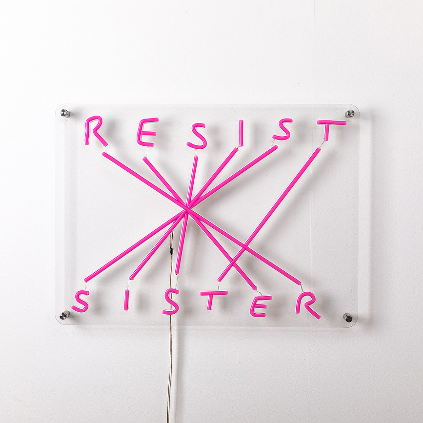 Decoración de Pared LED Resist Sister