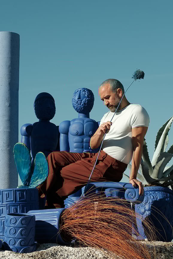 Escultura de terracota Magna Graecia Bronzo Helmet, 144 cm, azul