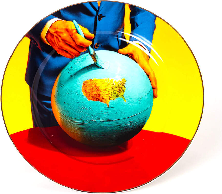 Farfurie Seletti Wears Toiletpaper Globe cu margine aurie