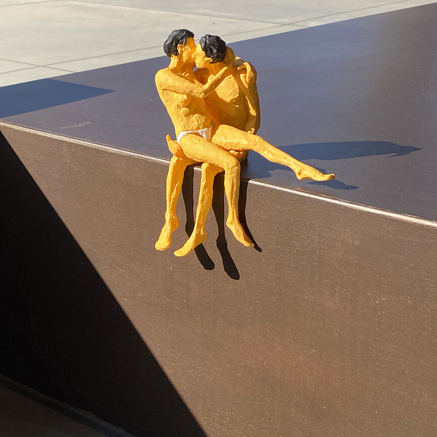 Love Is A Verb Figurice Maya & Sofia 2 kom.