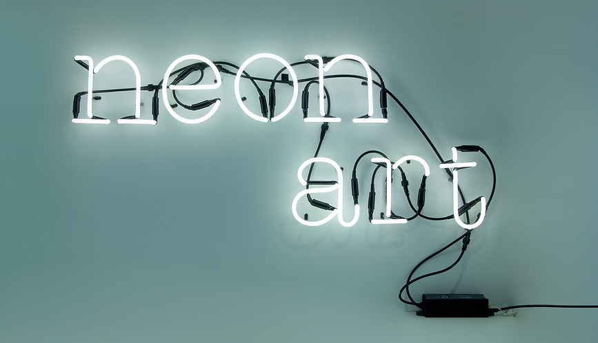 Neon Art Neonska črka J