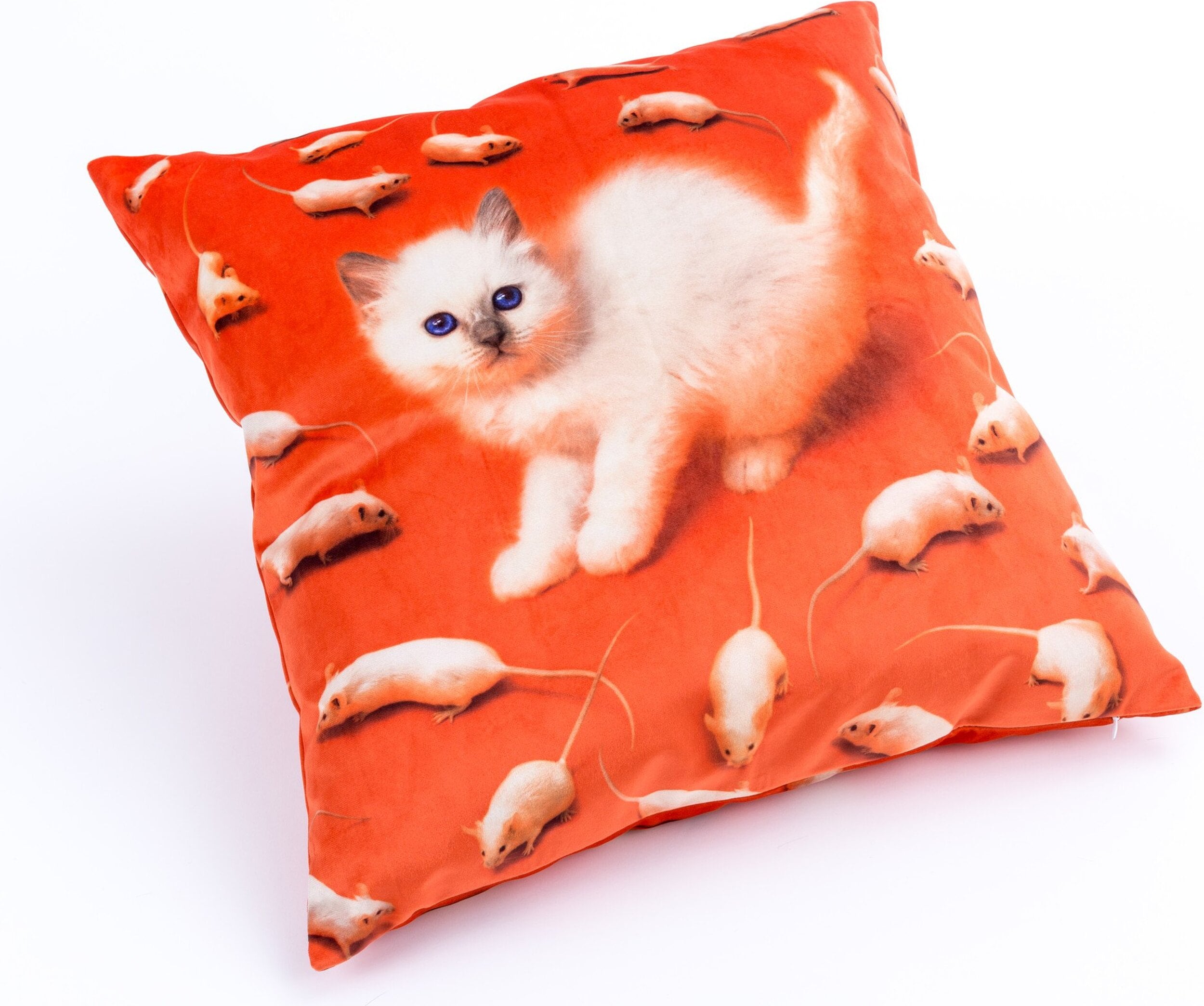 Seletti Wears Toiletpaper Kitten Kissen