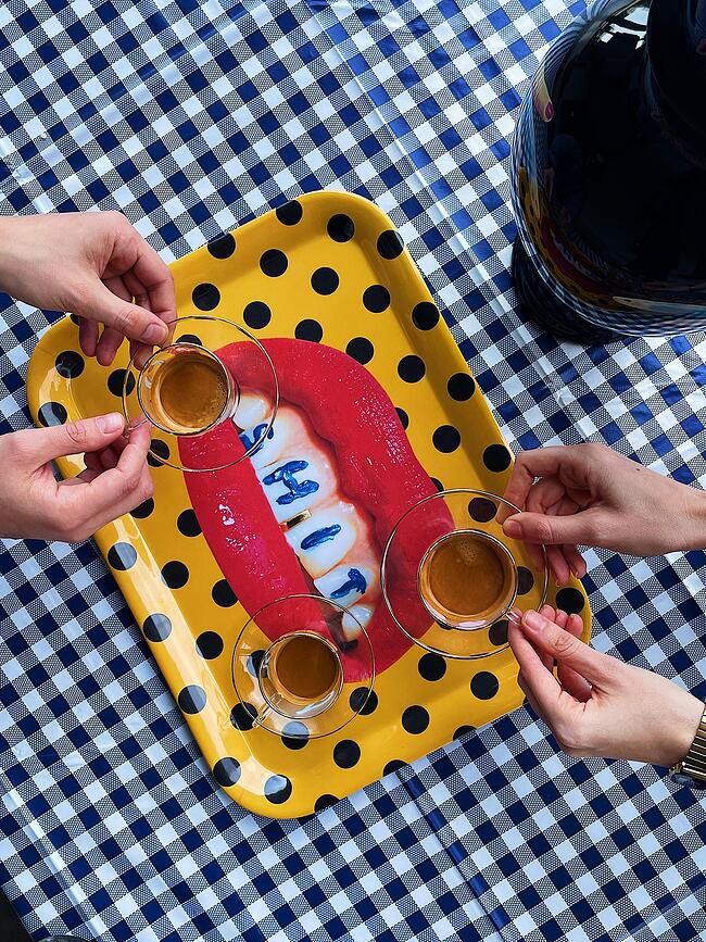 Seletti Wears Toiletpaper Plateau, motif Shit