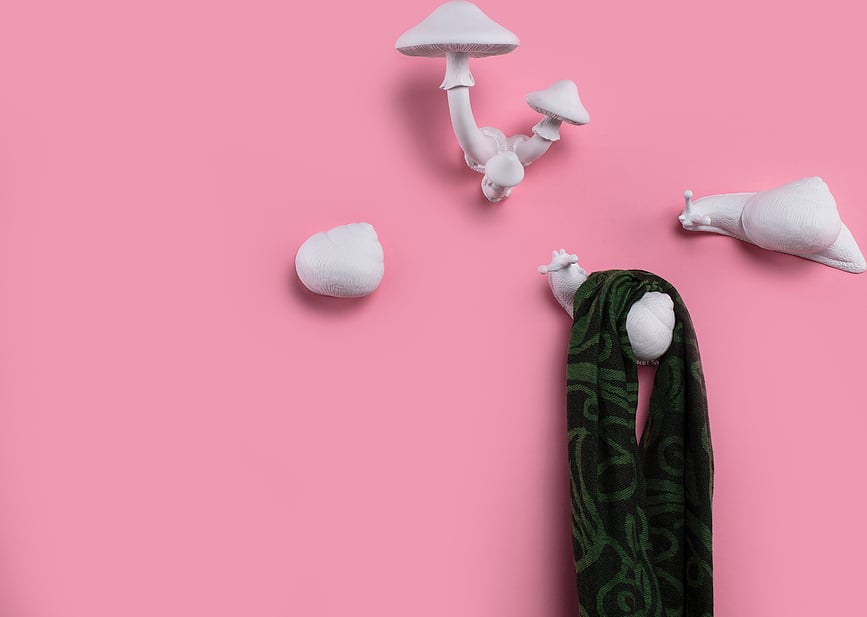 Snail Sleepy Obešalnik