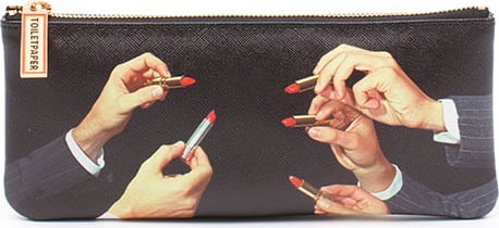 Toiletpaper Lipsticks Black Unterarmtasche 21 x 9 cm