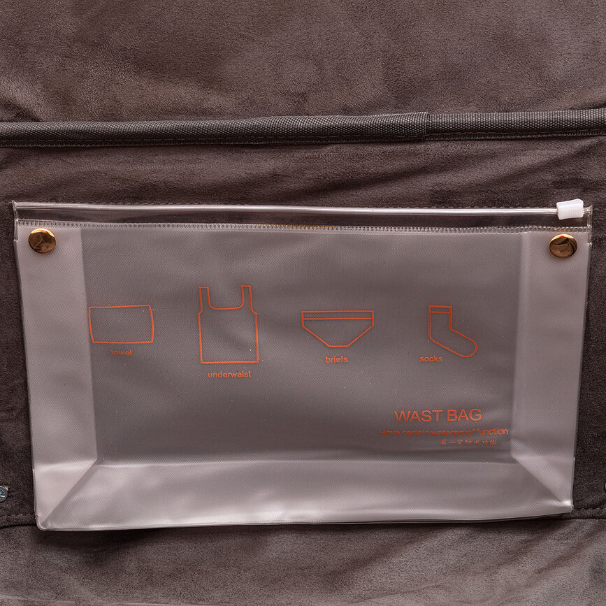 Toiletpaper Snakes Valise