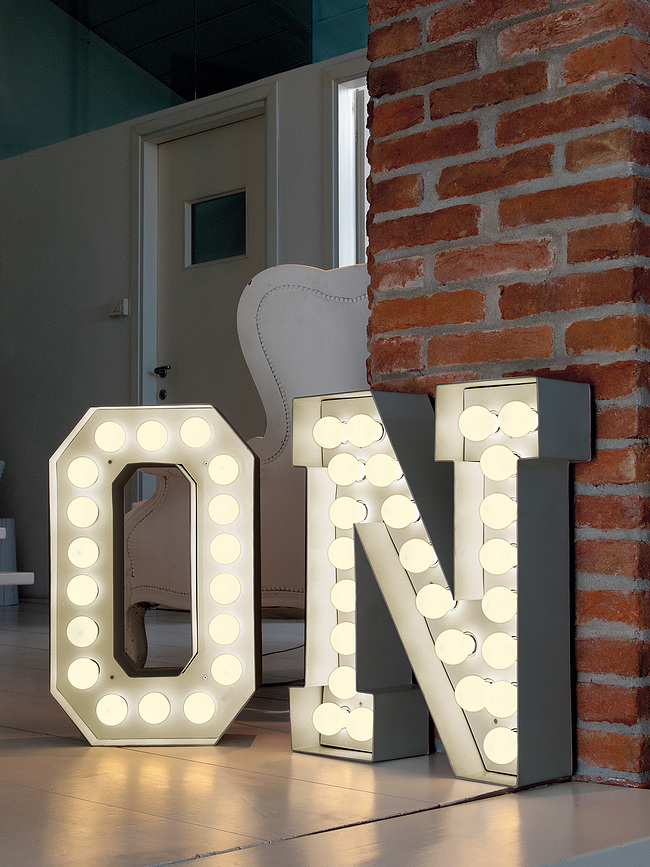 Vegaz Lettre lumineuse LED, modèle S