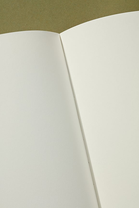 Cuaderno de páginas lisas Cutting Edge, A5, marrón y azul