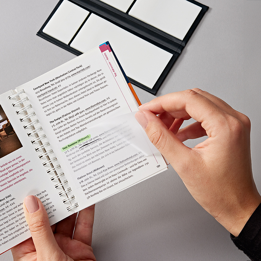 Notas Adhesivas transparentes Semikolon, con estuche