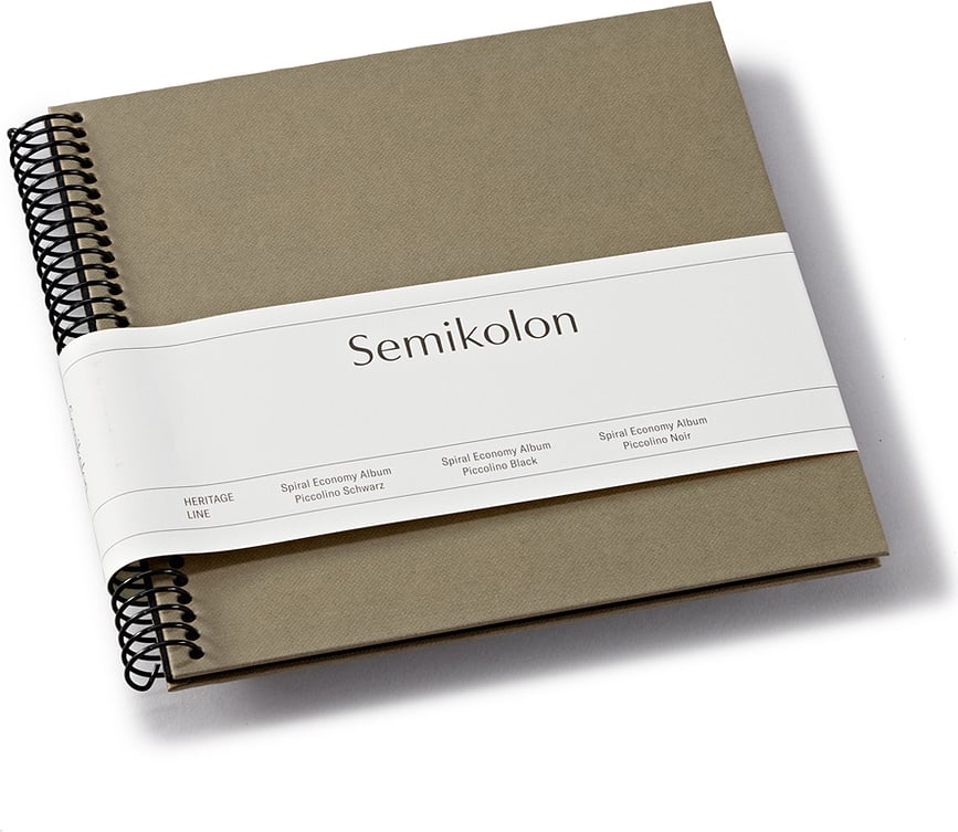 Uni Economy Album mali smeđesivi s crnim stranicama