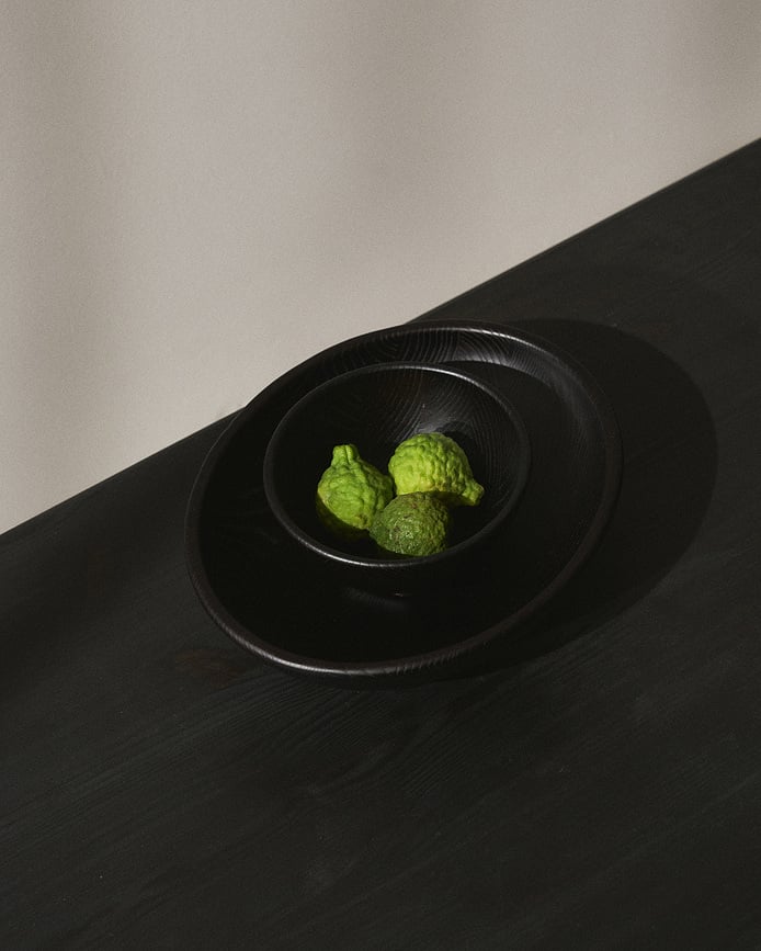 Cuenco decorativo Out of Lines, talla L, negro