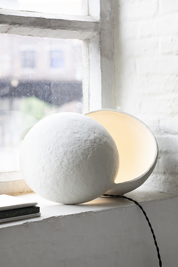 Earth Lampa stolna 41 cm