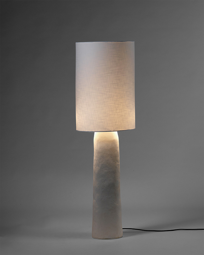 Earth 05 Podna Lampa 148 cm bijela