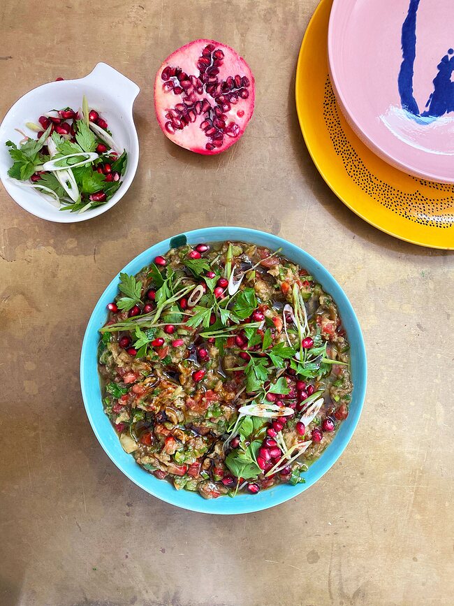 Feast Pepper Assiettes Plates 26,5 cm, blanches et noires, Lot de 2