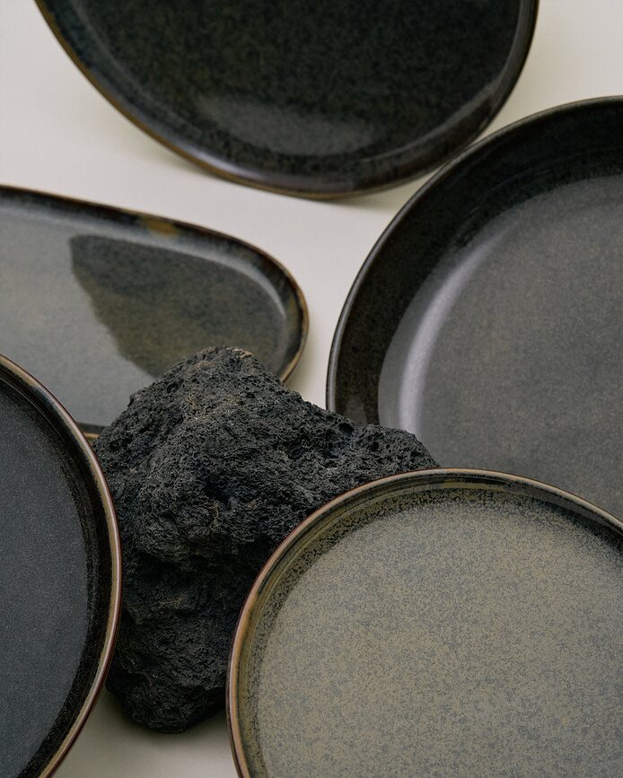 Fuentes ovaladas Surface, 35,5 cm, negras y grises, 4 unidades