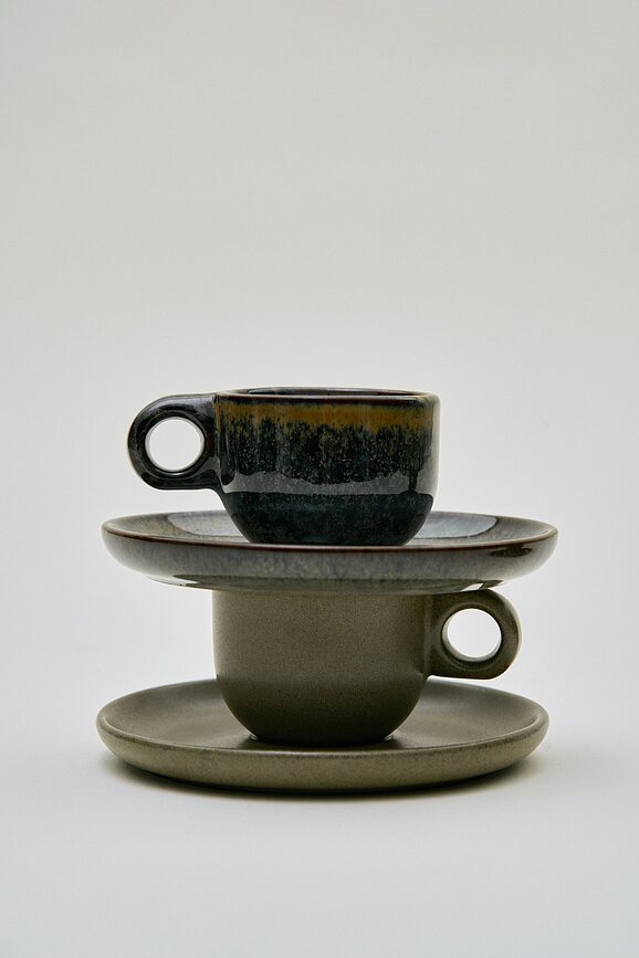 Tazas de Café Lungo con platillos Surface, 130 ml, negro y gris, 4 unidades