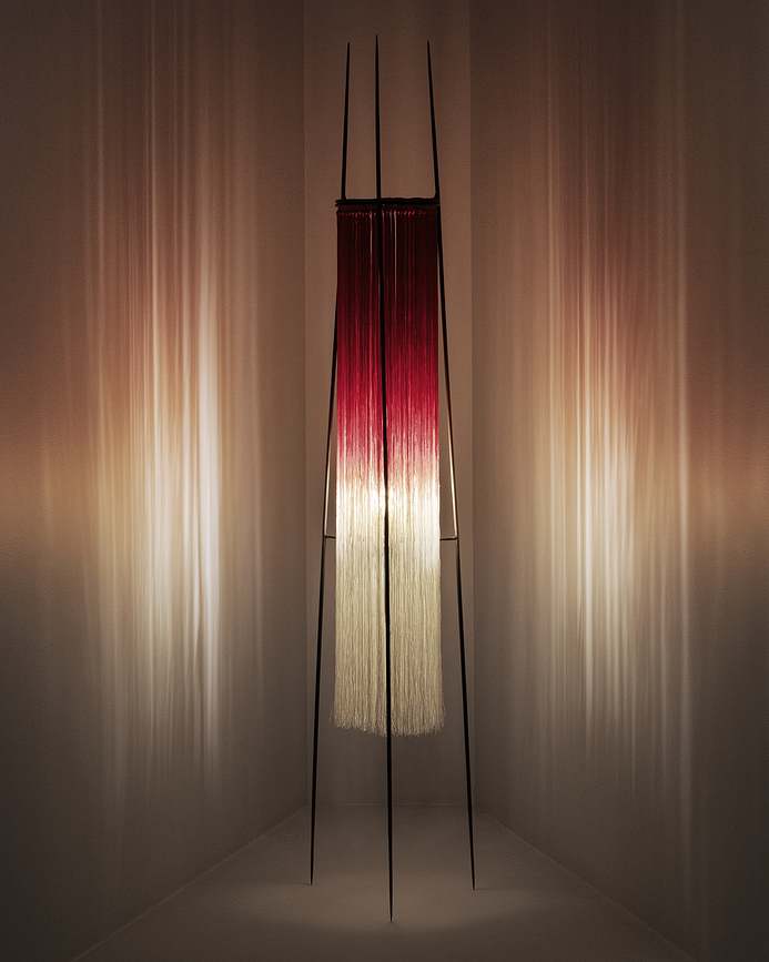 Kiki Lampe sur pied, 85 cm, noire et blanche