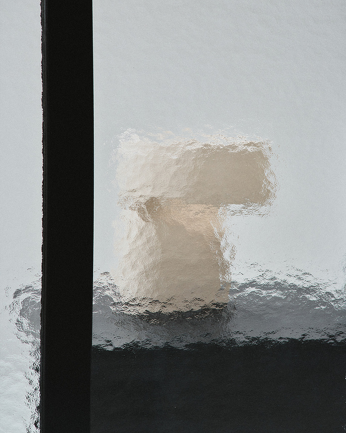 Lámpara de mesa Romé, 23,5 cm