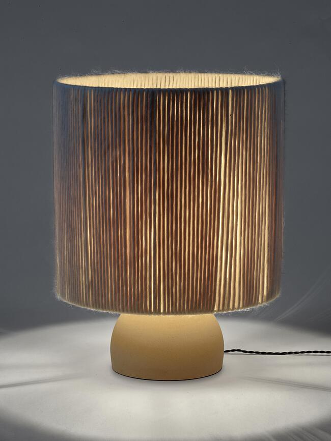 Lampe de table Lighting by Sophie 66,5 cm, ocre