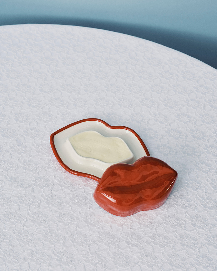 Les Objets Mouleversants Maslenka