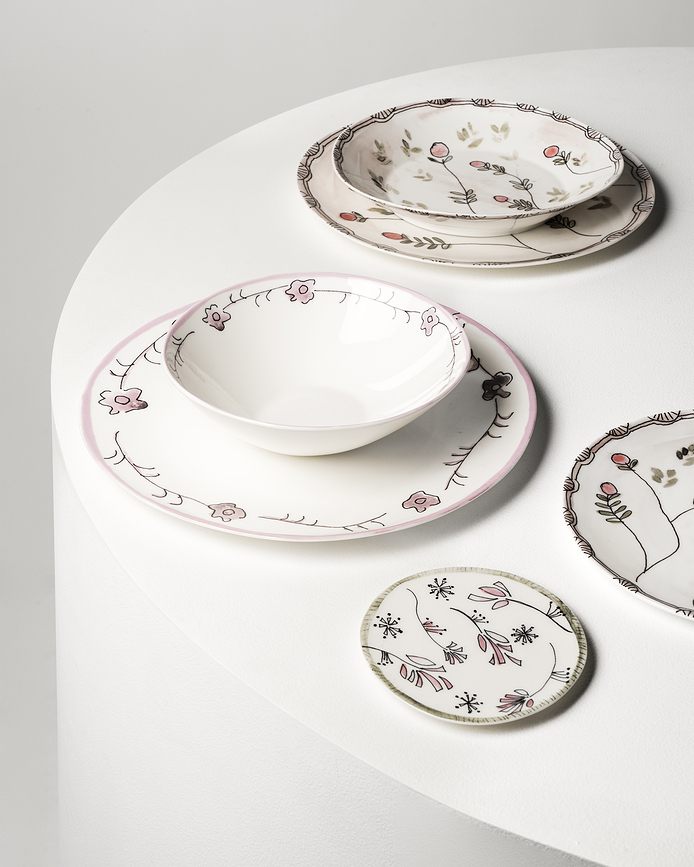 Midnight Flowers Camelia Aubergine Assiettes plates 28 cm, aubergine, lot de 2
