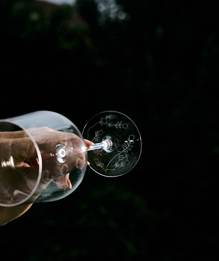 Midnight Flowers Kozarci za belo vino, 400 ml, 4 kosi