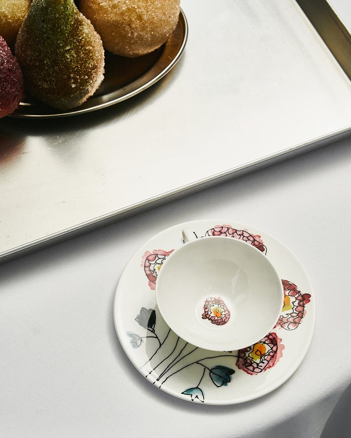 Midnight Flowers Blossom Milk Tasses à café avec soucoupes 100 ml, blanches à motif floral, lot de 2