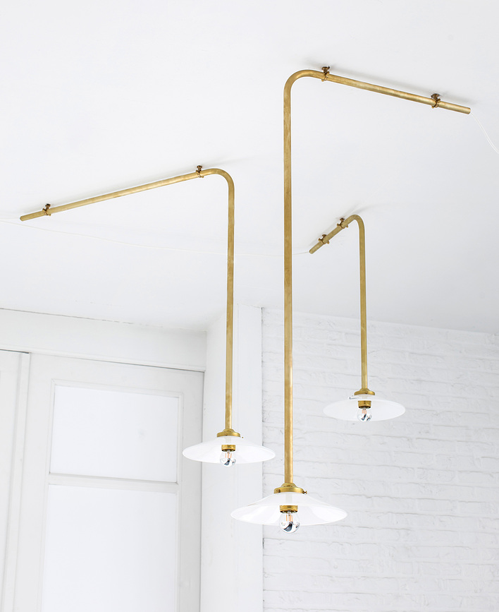 N°2 Stropna Lampa crna