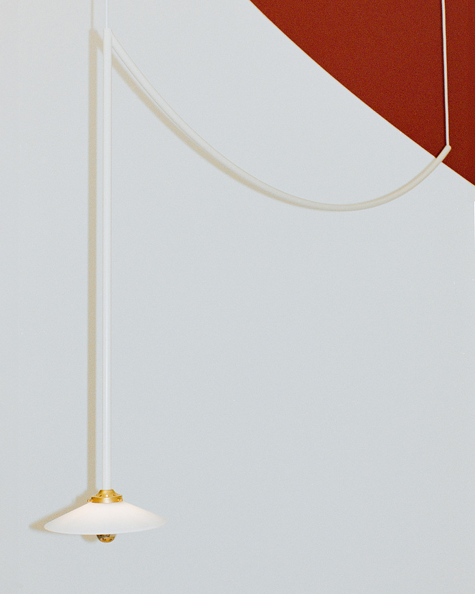 N°4 Stropna Lampa crna